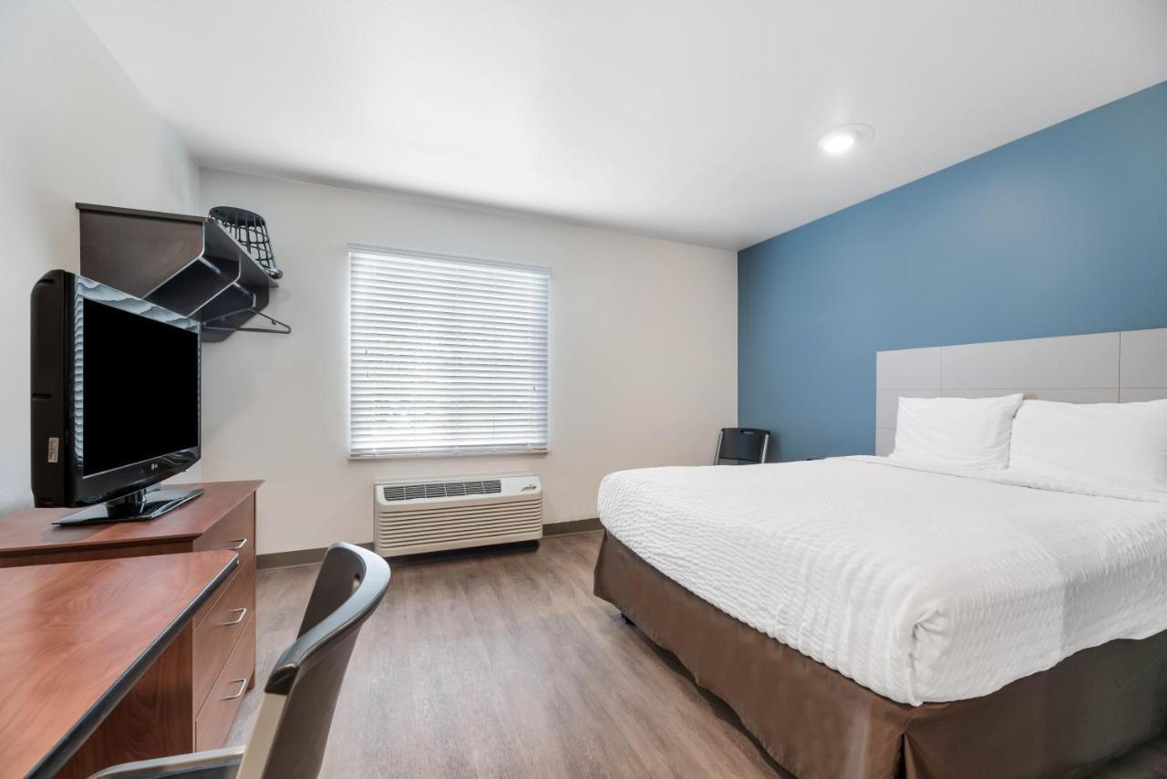 Extended Stay America Select Suites - Orlando - East Exterior photo